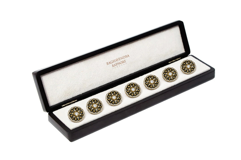 ONYX & GOLD ORNAMENTAL JEWEL BUTTON