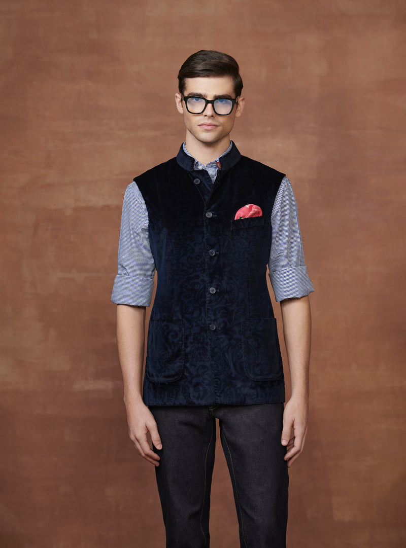 NOCTURNAL VELVET WAISTCOAT FOR EVENING GLAMOUR