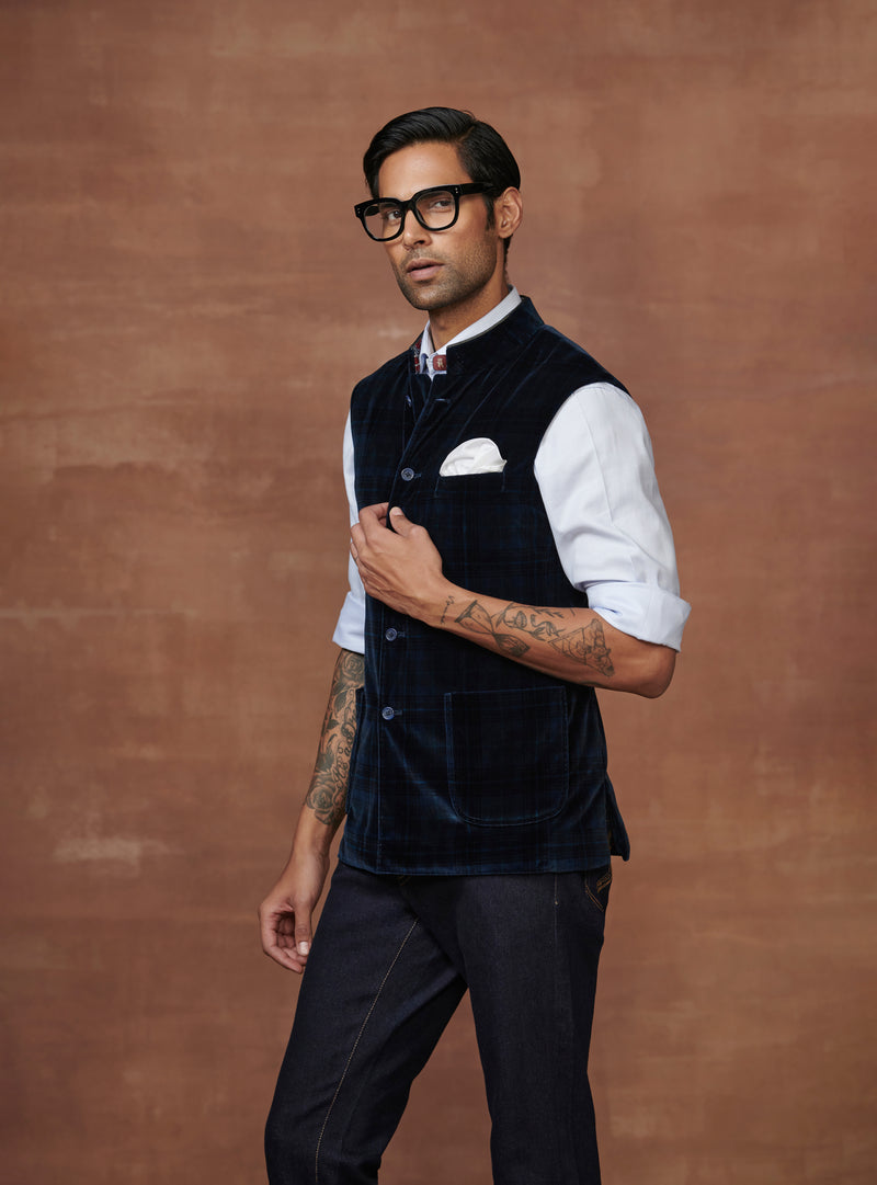 EPITOME OF VELVET ELEGANCE A REGAL WAISTCOAT