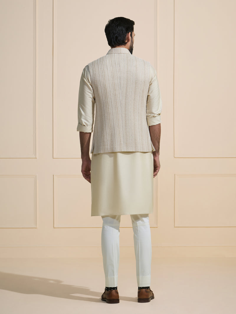 IVORY STRIDE: THE TEXTURED WHITE WAISTCOAT