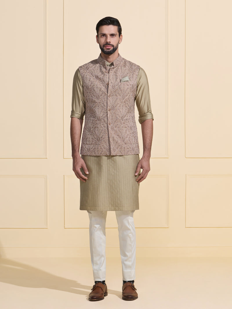 IMPERIAL THREADS: THE QUINTESSENTIAL FESTIVE WAISTCOAT
