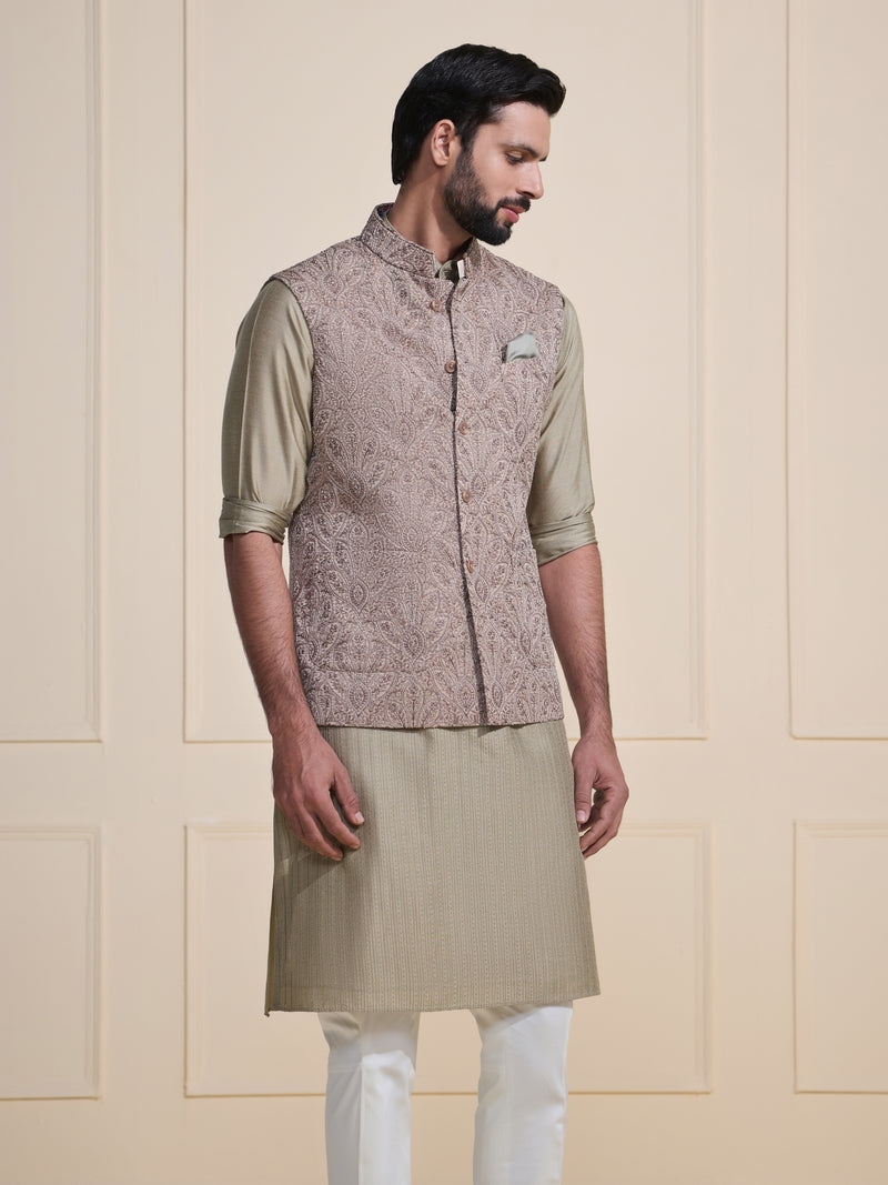 IMPERIAL THREADS: THE QUINTESSENTIAL FESTIVE WAISTCOAT