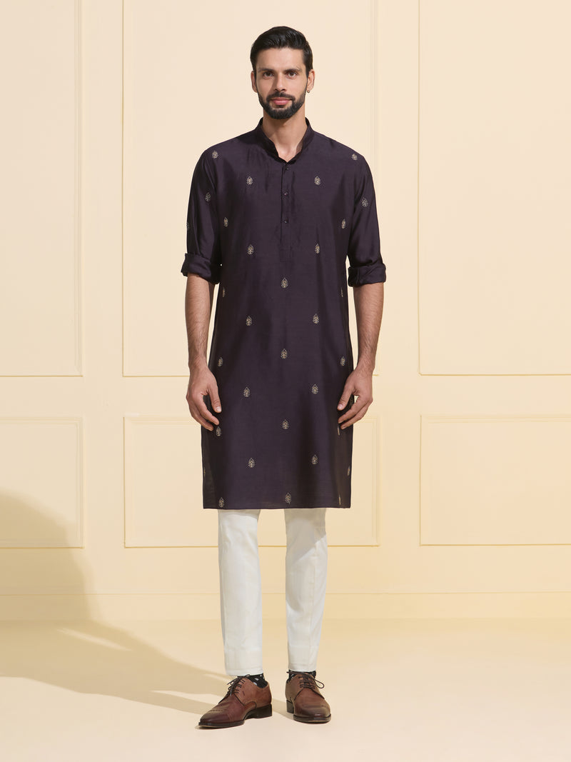 OBSIDIAN SLEEK BLACK KURTA OF MODERN FINESSE