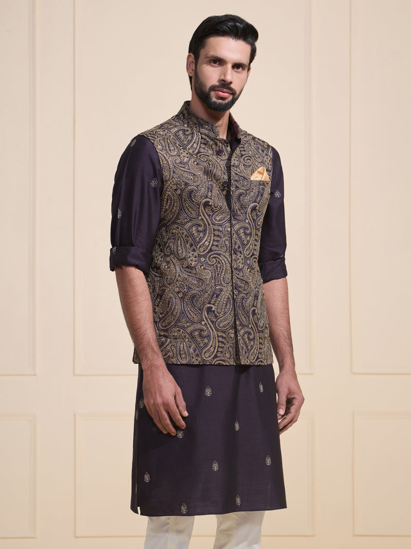 THE BRONZE BLOOM: REGAL PAISLEY-PATTERNED WAISTCOAT