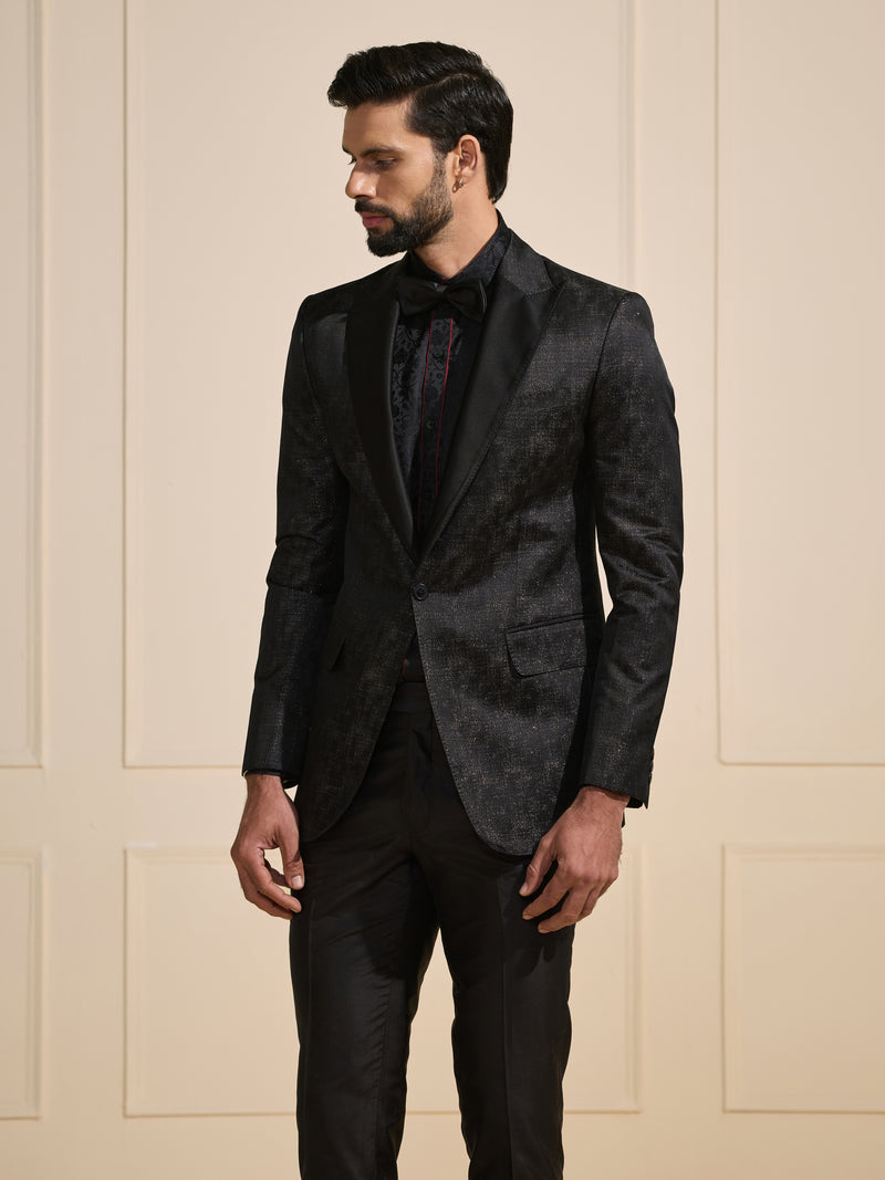 THE SPARKLING GLAMOUR: ULTIMATE BLACK TUXEDO JACKET