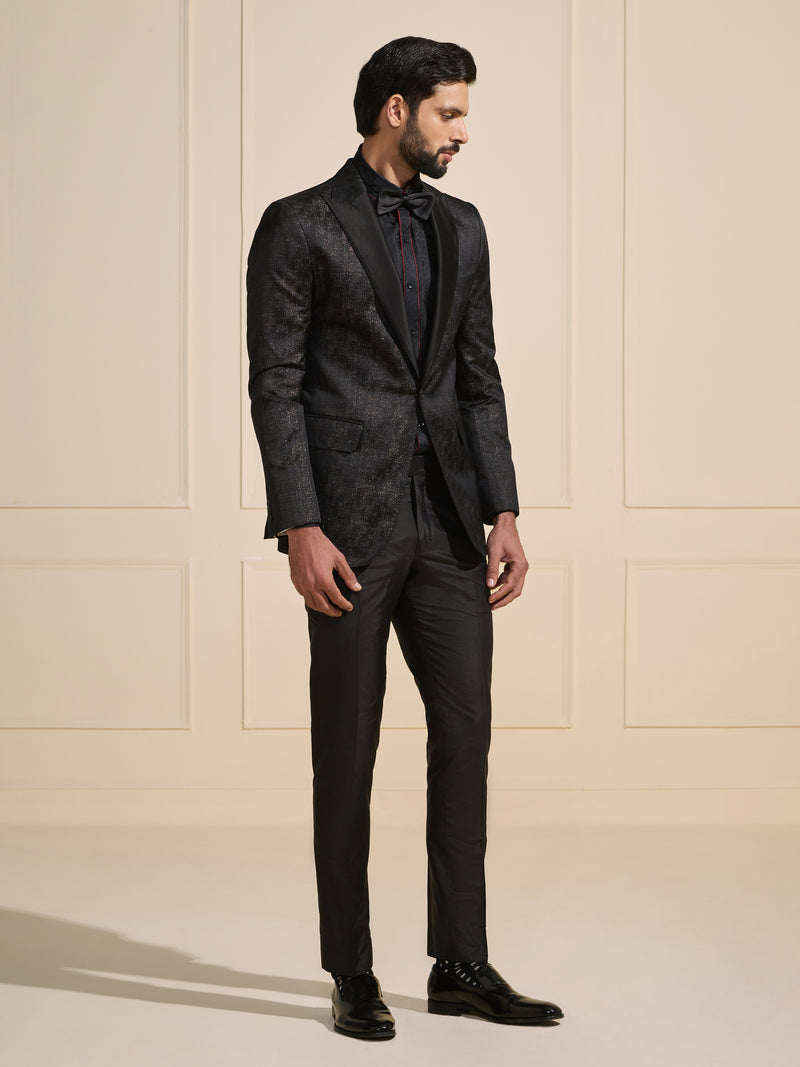 THE SPARKLING GLAMOUR: ULTIMATE BLACK TUXEDO JACKET