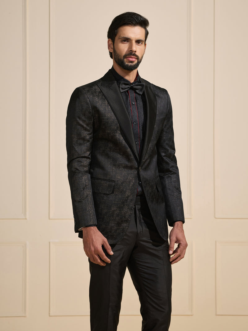 THE SPARKLING GLAMOUR: ULTIMATE BLACK TUXEDO JACKET