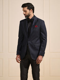 THE SILENT SPARKLE: THE REFINED BLACK TUXEDO