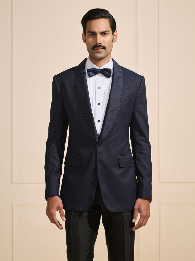 THE SABLE CHARM: THE QUINTESSENTIAL BLACK TUXEDO