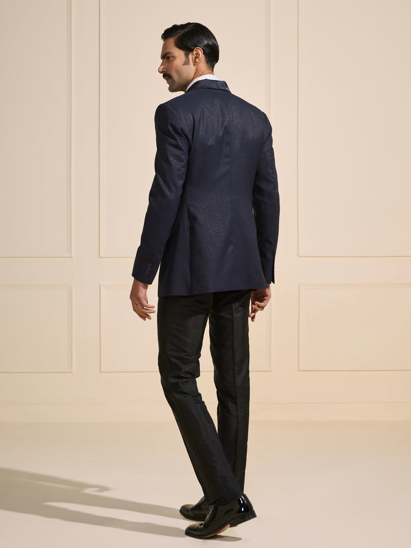 THE SABLE CHARM: THE QUINTESSENTIAL BLACK TUXEDO