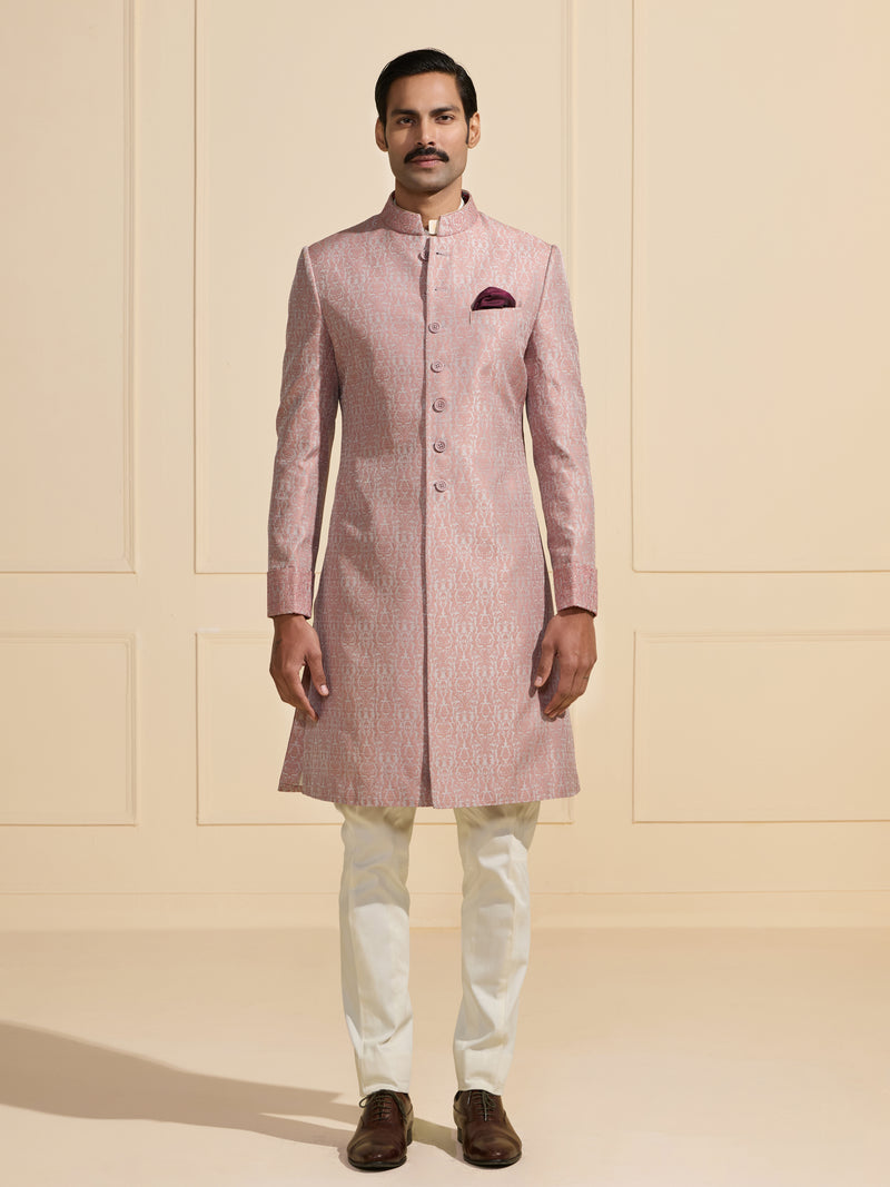 THE REGAL MAUVE: THE QUINTESSENTIAL ACHKAN