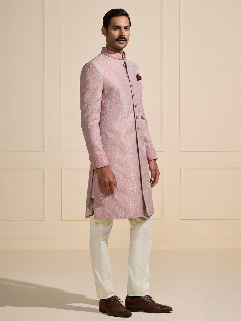 THE REGAL MAUVE: THE QUINTESSENTIAL ACHKAN