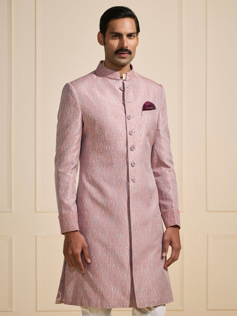THE REGAL MAUVE: THE QUINTESSENTIAL ACHKAN