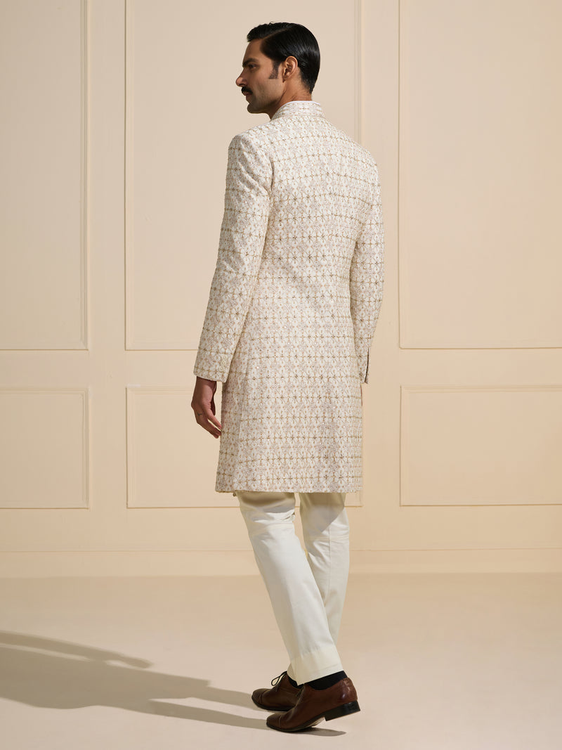 THE DREAMSCAPE: WHITE MONARCHICAL ACHKAN