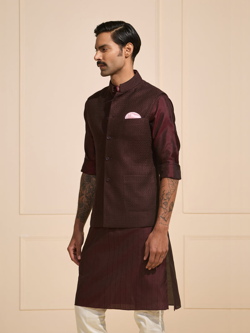 THE REGAL BURGUNDY ALLURE TEXTURED WAISTCOAT