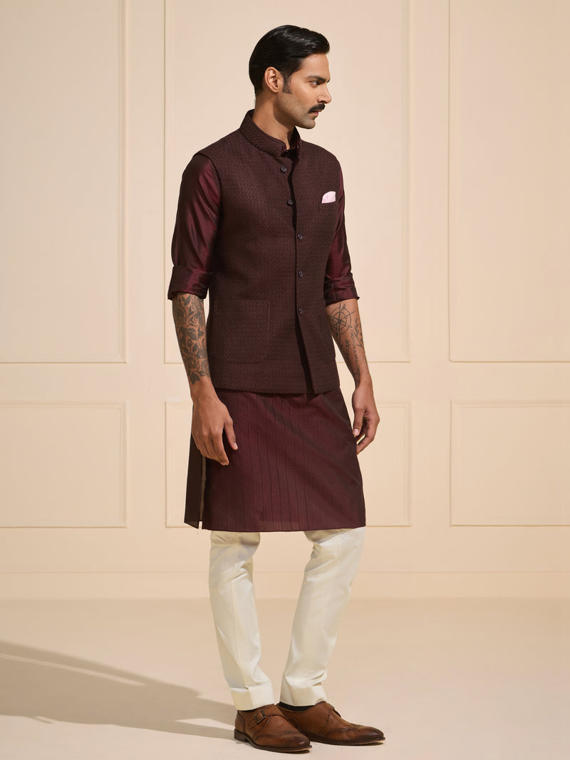 THE REGAL BURGUNDY ALLURE TEXTURED WAISTCOAT