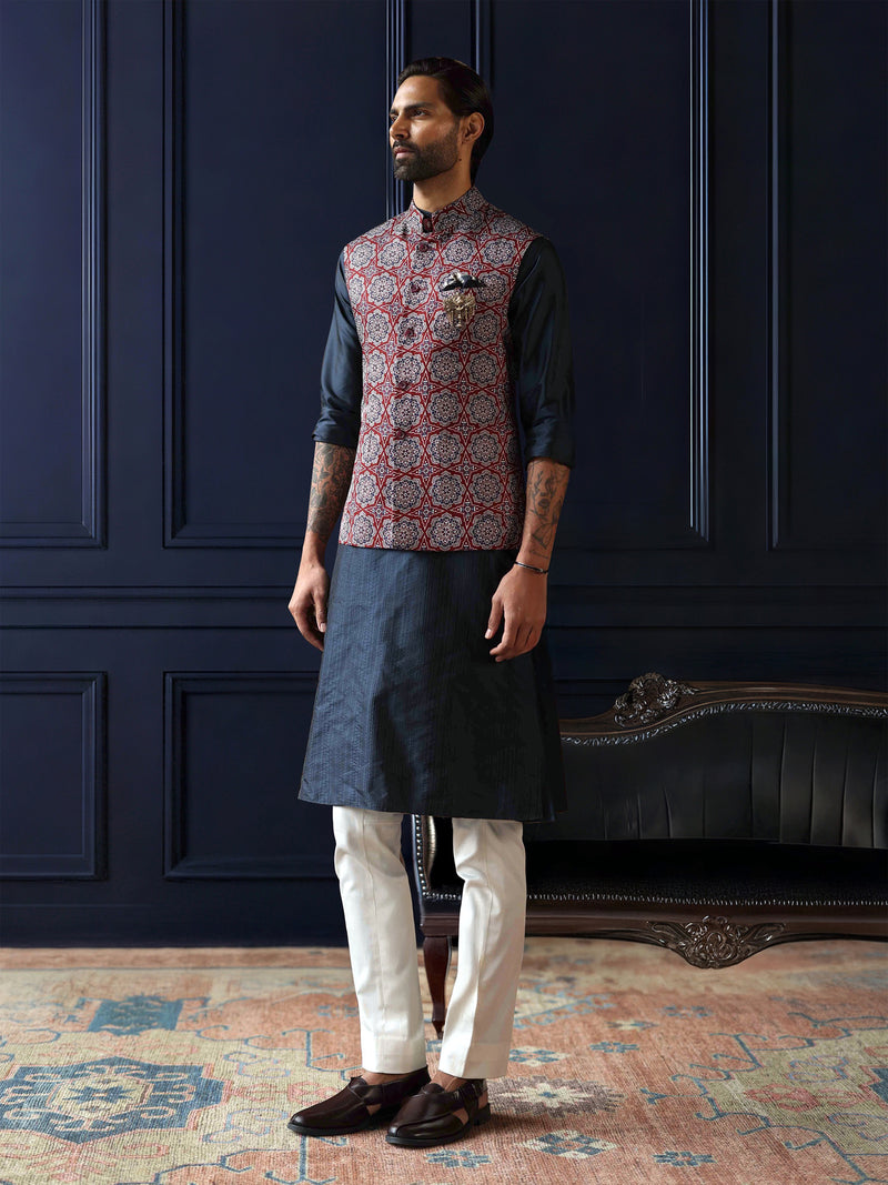 CRIMSON MEDALLION WAISTCOAT