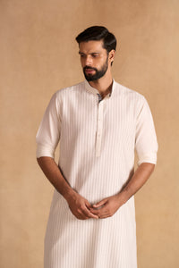 OFF-WHITE DETAIL KURTA