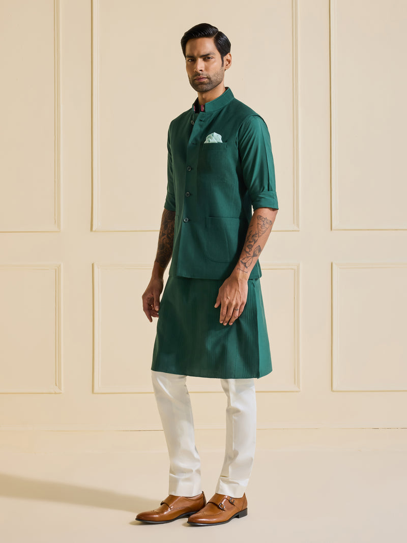 CELESTIAL EMERALD: A WAISTCOAT FOR DISTINGUISHED STYLE 