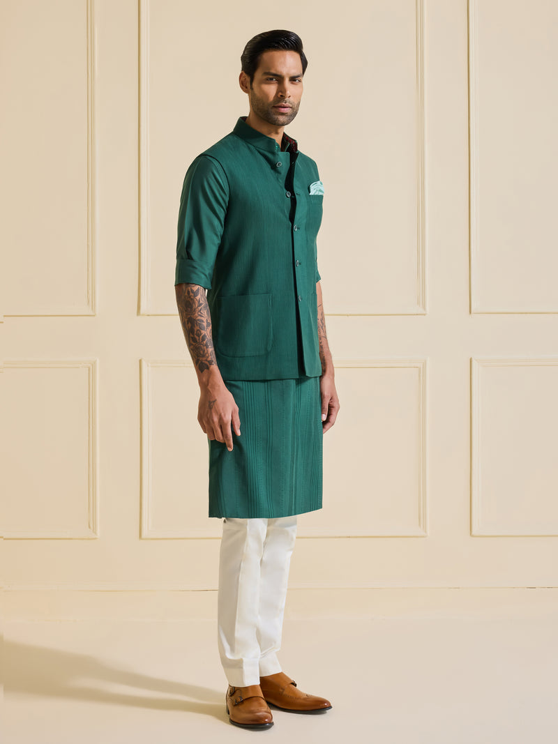 CELESTIAL EMERALD: A WAISTCOAT FOR DISTINGUISHED STYLE 