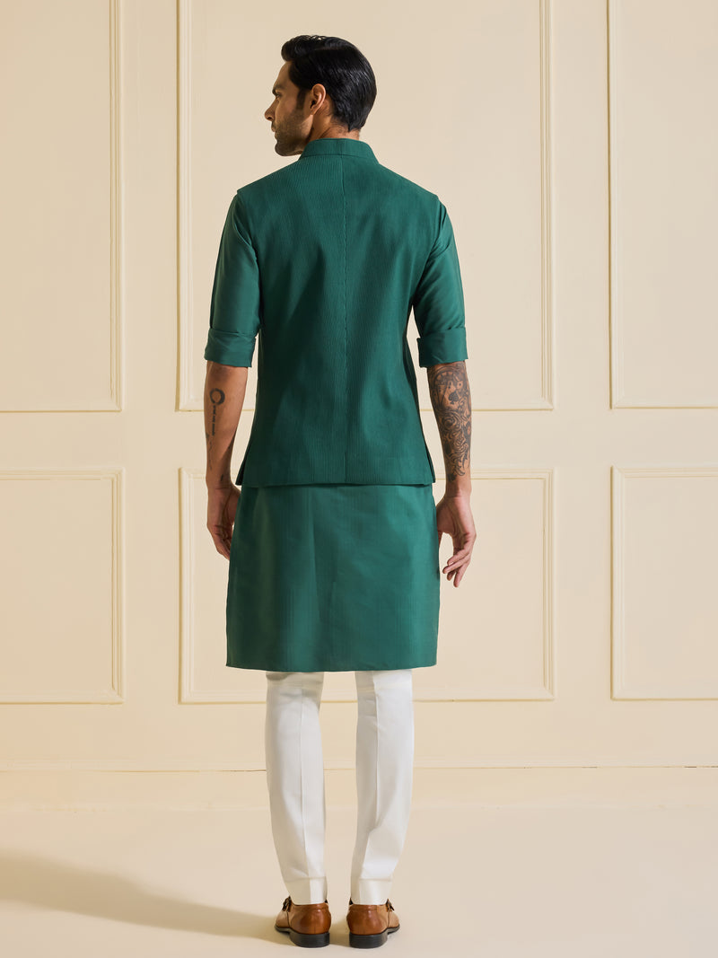 CELESTIAL EMERALD: A WAISTCOAT FOR DISTINGUISHED STYLE 
