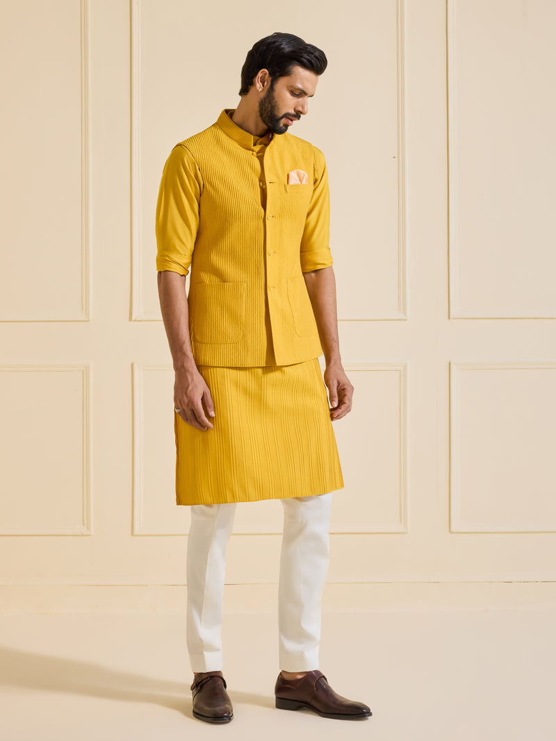 SUNLIT SPLENDOUR: THE RADIANT GRACE WAISTCOAT
