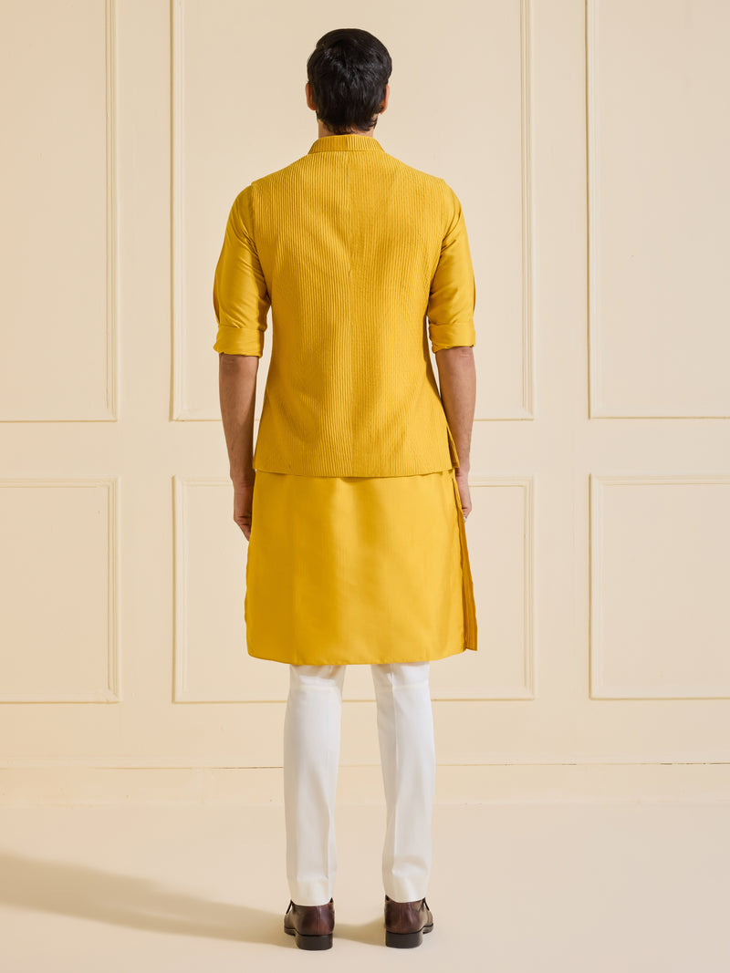 SUNLIT SPLENDOUR: THE RADIANT GRACE WAISTCOAT