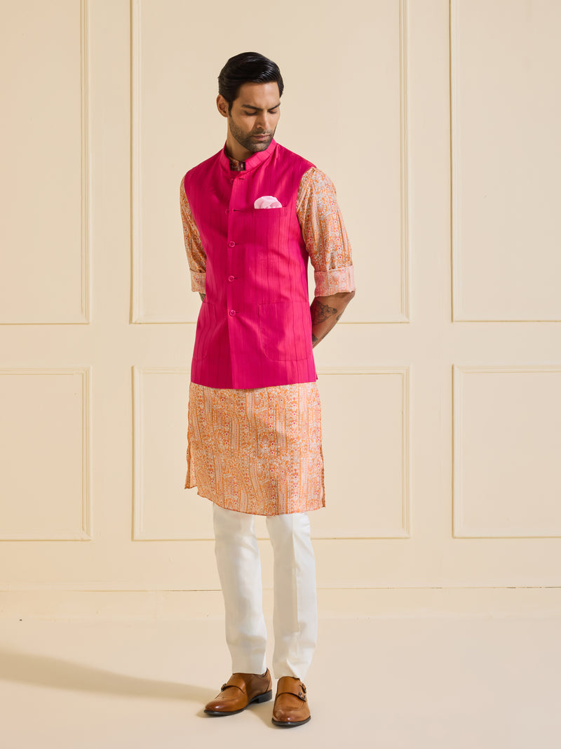 ROSÉ ESSENCE: EXQUISITE TAILORED WAISTCOAT