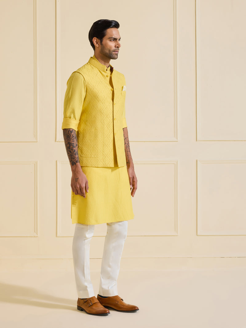 SURJAMUKHI SHAAN: A WAISTCOAT OF RADIANT ELEGANCE