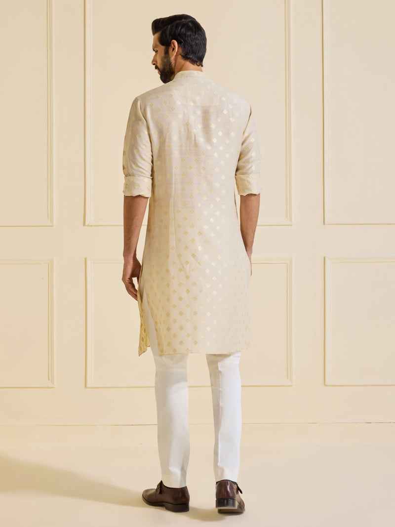 THE SERENE CHIC CHARM KURTA