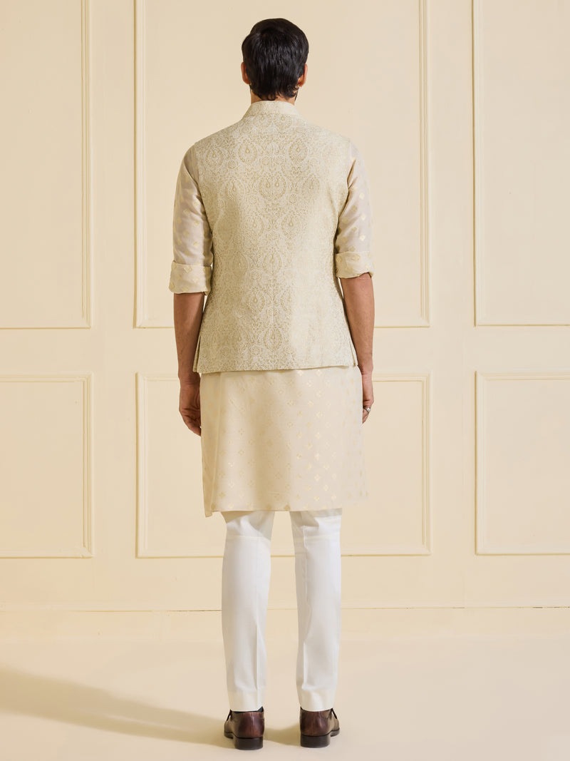 THE OPULENT CHIC CHARM TEXTURED WAISTCOAT