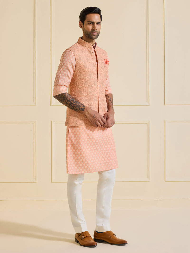OPULENT CHARM: THE ORNATE PEACH WAISTCOAT