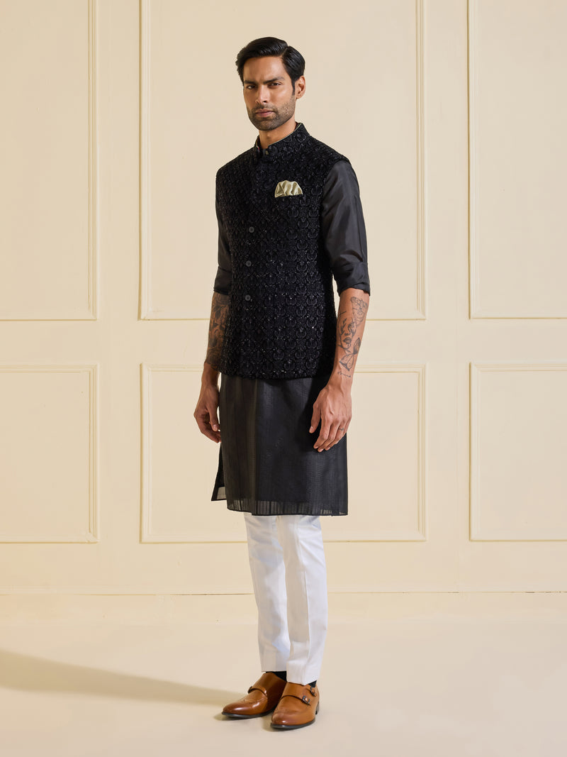OBSIDIAN ALLURE: CLASSIC TEXTURED WAISTCOAT