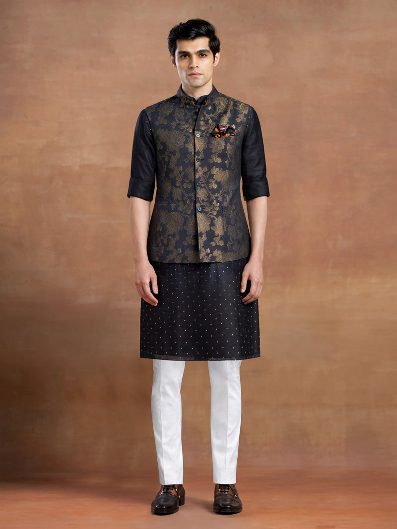 NOIR MINIMALIST KURTA