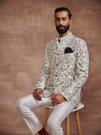 THE B&W ELEGANTE BANDHGALA
