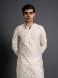 THE ZARI BUTTI KURTA
