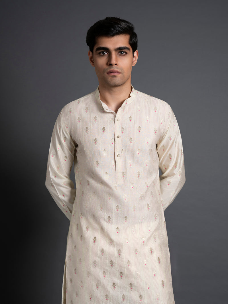 THE ZARI BUTTI KURTA