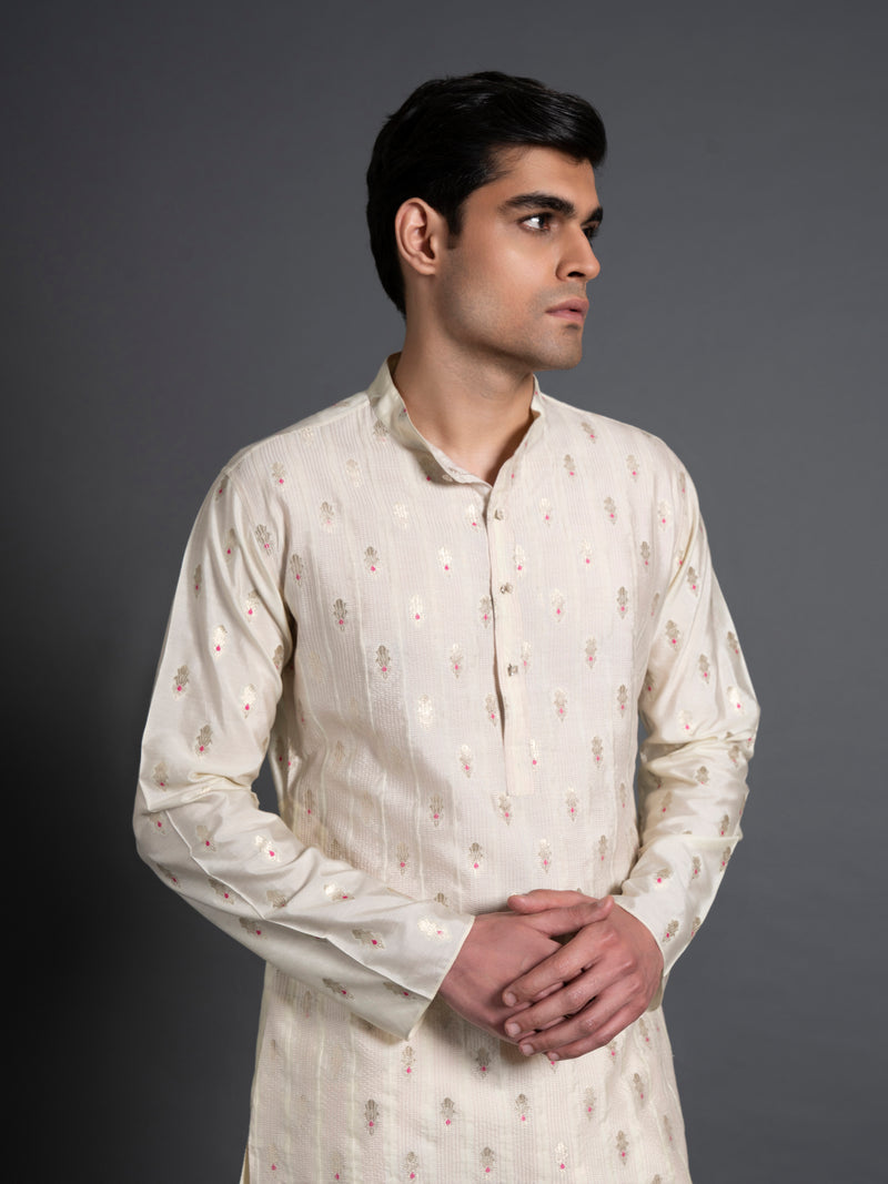 THE ZARI BUTTI KURTA